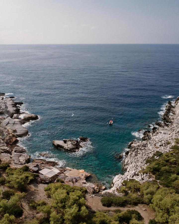 Rocas Roja Beach Hotel Faralya Exteriör bild