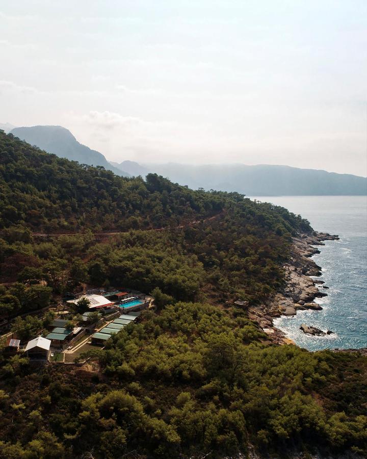 Rocas Roja Beach Hotel Faralya Exteriör bild